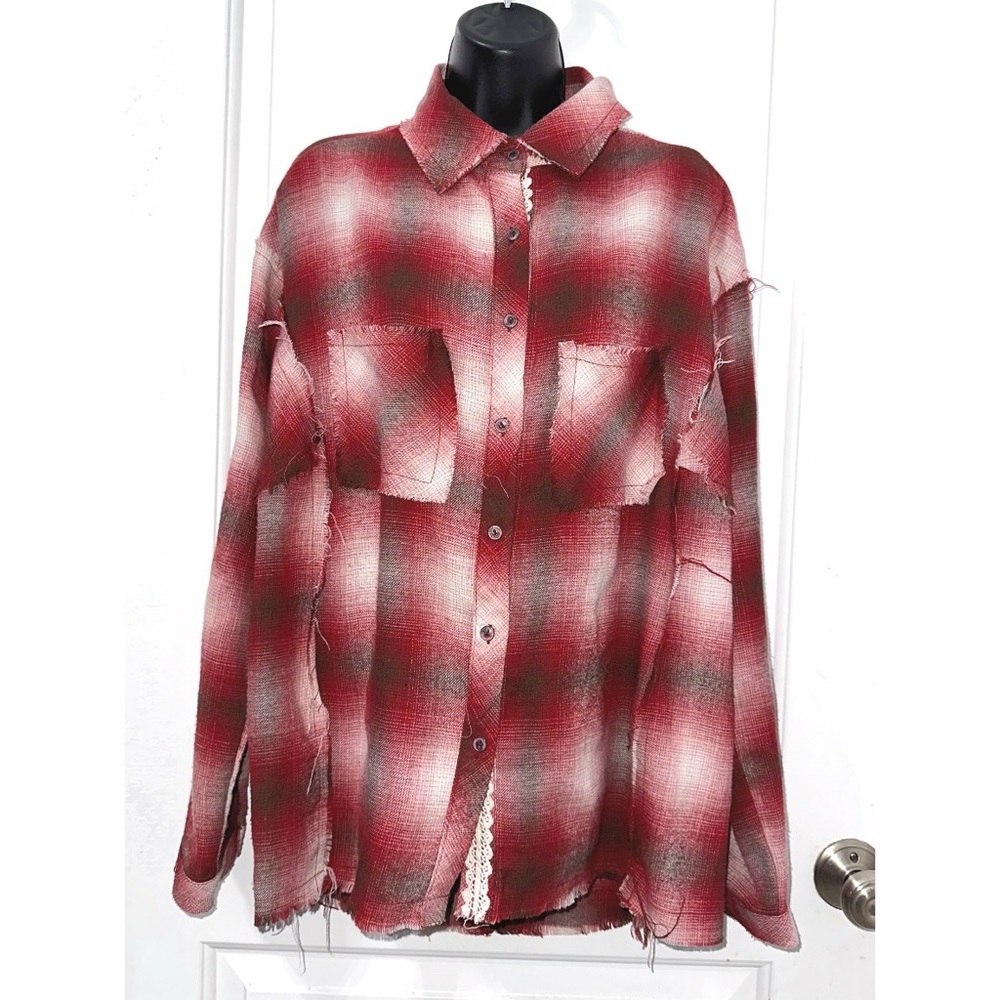 POL Distressed red and white plaid flannel shirt size Medium